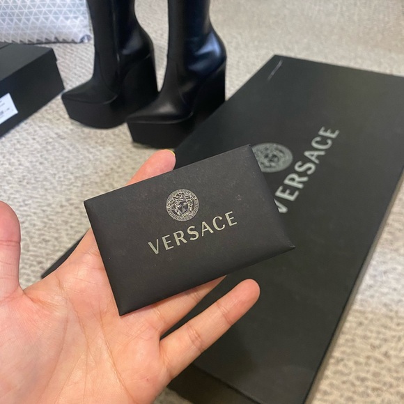 NWT Versace Black Leather Tempest Platform Tall Boots - Picture 9 of 13